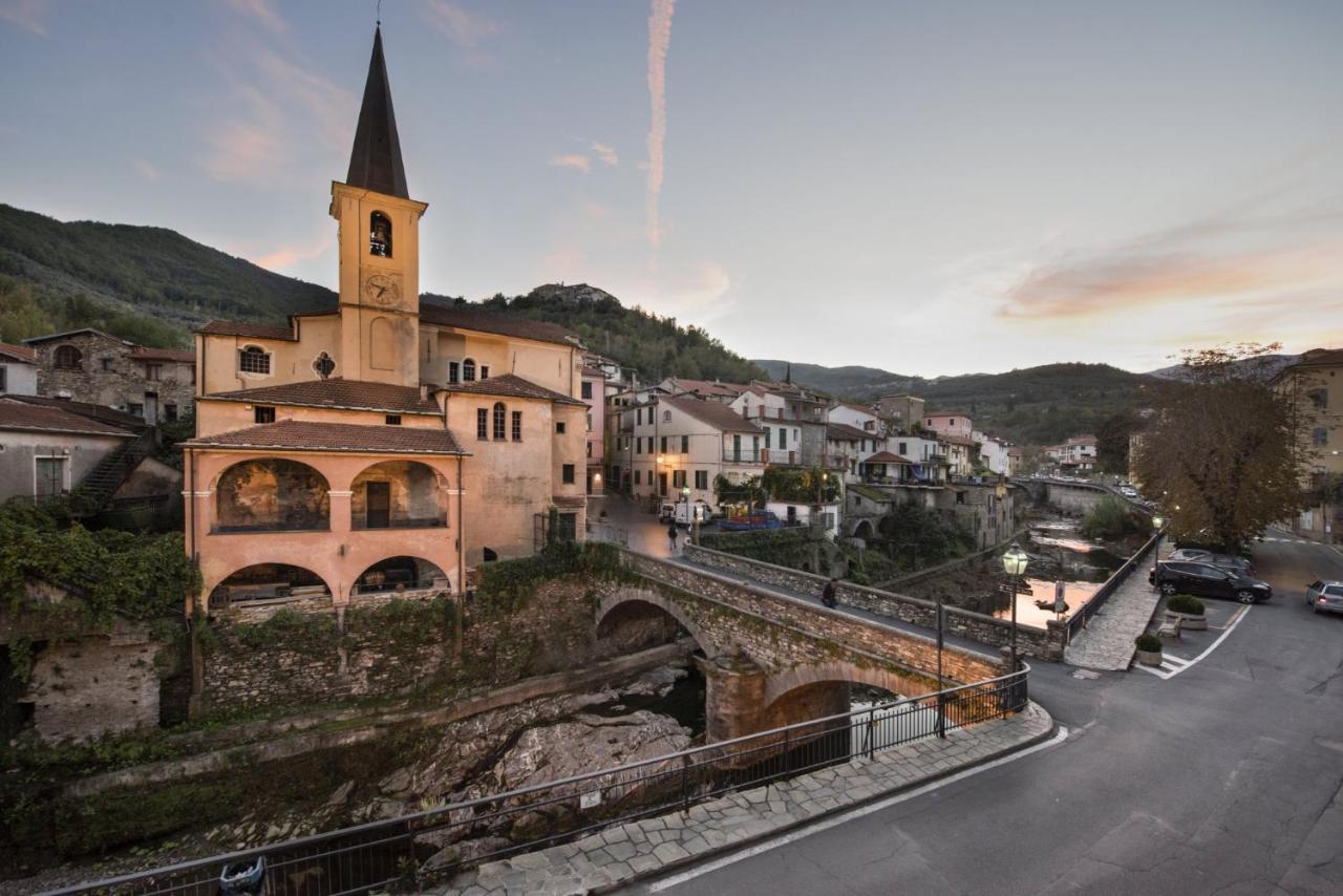 Relais Del Maro Hotel Borgomaro Exterior photo